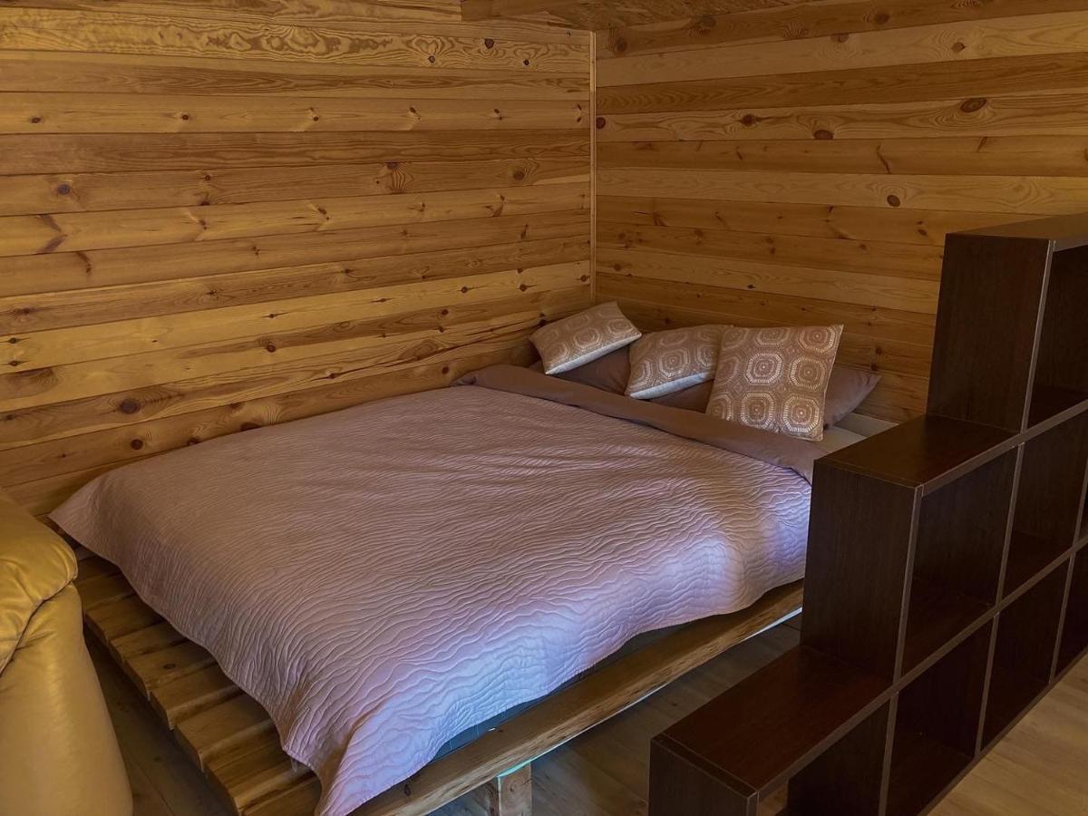 Starp Debesim Un Zemi ξενώνας Krāslava Εξωτερικό φωτογραφία